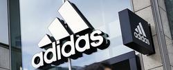 Adidas расторг контракты со всеми российскими футболистами, кроме одного