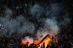 Фанаты «Зенита» сожгли флаг Германии матче Лиги чемпионов с «Боруссией»