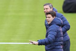 ПСЖ продлил контракт с Почеттино