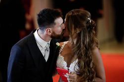 В Аргентине состоялась свадьба Лионеля Месси и Антонеллы Рокуццо (ФОТО, ВИДЕО)