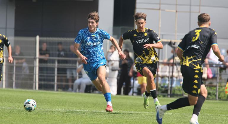 Юношеское первенство Украины. «Рух» — «Динамо» — 1:2. Отчет о матче