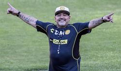 Диего Марадона изолирован от команды из-за возможного заражения коронавирусом