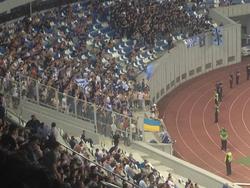 Ультрас "Динамо" из Тбилиси вывесили флаг Украины на матче Лиги чемпионов.