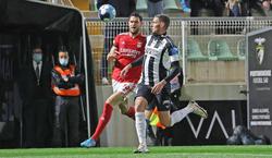 Роман Яремчук провел матч чемпионата Португалии с траурной повязкой (ФОТО)