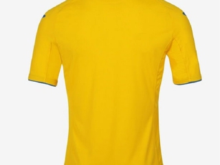 С новой формы сборной Украины исчез лозунг «Слава Україні!» (ФОТО)