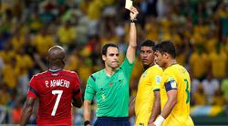 Бразилия подала апелляцию на желтую карточку Тиаго Силвы