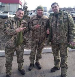 Вернидуб, Усик і Ломаченко вступили до лав тероборони (ФОТО)