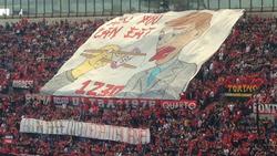 Болельщики «Милана» вывесили баннер, посвященный новым инвесторам клуба (ФОТО)