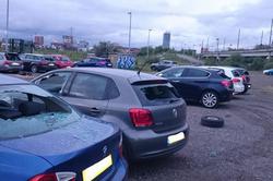 Хулиганы разбили автомобили болельщикам «Манчестер Юнайтед» (ФОТО)