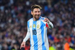 Скалони: «Лео Месси не будет играть против Эквадора. Он отдал все силы и заслуживает отдыха»