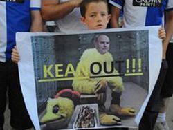 Фанаты «Блекберна» продолжают «воевать» против Стива Кина