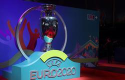 УЕФА обратился к владельцам билетов на матчи Евро-2020