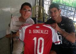 Дерлис Гонсалес исполнил желание своего фаната.
