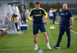 Попов по-прежнему тренируется индивидуально (ФОТО)