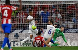 Лунин впервые сыграл за «Реал» в чемпионате Испании, пропустив с пенальти и совершив один сейв (ВИДЕО)