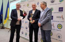  Награды Украинской ассоциации футбольных репортеров для динамовцев