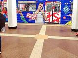 В киевском метрополитене появился вагон с изображением Цыганкова (ФОТО)