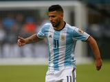 Агуэро обвинили в том, что он играет в сборной Аргентины из-за дружеских отношений с Месси