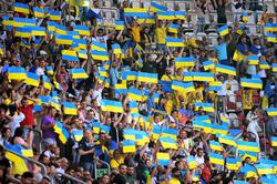 На матче «Шахтер» — «Реал» болельщики сформируют флаги Украины и Польши на трибунах