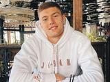 Артем Довбик: «До 12 лет тренировался вместе с Миколенко, пока он не уехал со стремного района Черкасс»