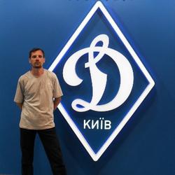 По душевному зову и бескорыстно...