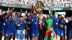 «Челси» с Трампом (и без него!) на переднем плане...