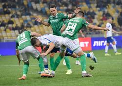 Карпати сильні... Суддя сліпий... Гроші рижого... Вболівальників мало на стадіоні... Та ні - це таке зараз Динамо!