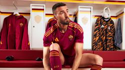 «Рома» презентувала домашню форму на сезон 2025/26 (ФОТО)