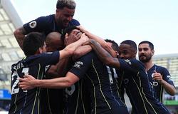 Зинченко с «Манчестер Сити» вновь стал чемпионом Англии!
