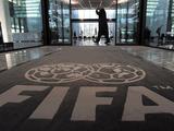 Власти Швейцарии изъяли жесткие диски компьютеров из офиса ФИФА