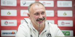 Главный тренер сборной Беларуси продекламировал «Заповіт»