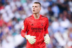 Lunin to continue his career in England? "Real Madrid and Chelsea could swap goalkeepers