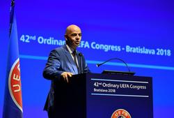 УЕФА планирует разрешить четвёртую замену