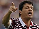 Бразильского тренера уволили в раздевалке