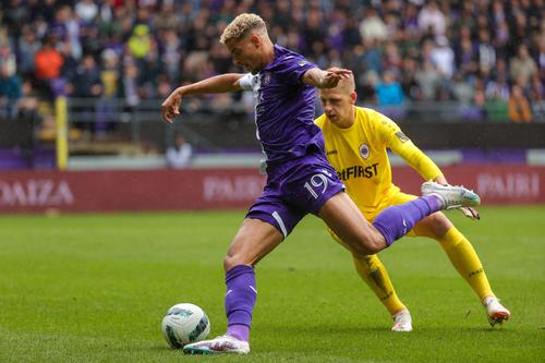 Лонвейк дебютировал за «Андерлехт» (ФОТО)