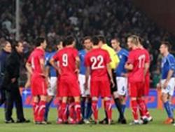 Болельщикам вернут деньги за билеты на матч Италия — Сербия
