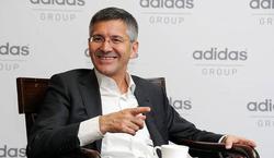 Adidas недоволен работой ван Гала в МЮ