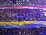 ВИДЕО: На концерте Scorpions в Кракове развернули 50-метровые флаги Украины и Польши