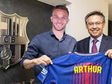 Официально: Артур — игрок «Барселоны»