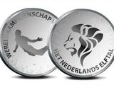 В Нидерландах выпустили монеты с «летящим» ван Перси (ФОТО)