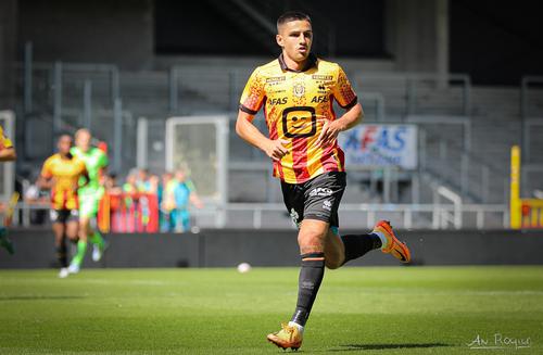 According to Lobanovsky! Marjan Shved scores a magnificent goal for Mechelen with a direct kick from a corner (VIDEO)