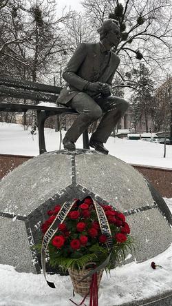 Без комментариев