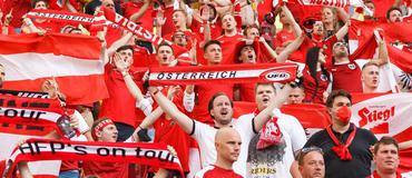 Австрийские болельщики: «Пусть украинцы не забывают, что их команда худшая из тех, кто попал в плей-офф»