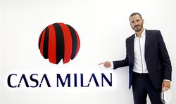 «Милан» официально представил Бонуччи