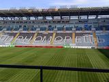 «Черноморец» изменил название команды на трибунах своего стадиона — теперь оно на украинском языке (ФОТО)