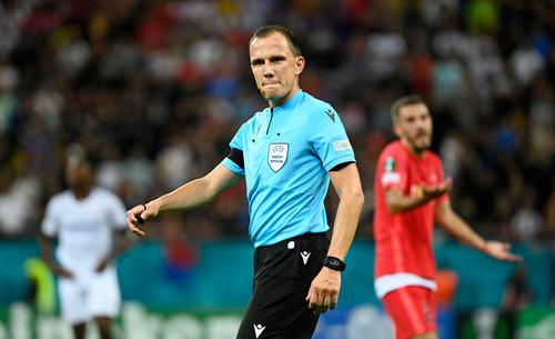 «Динамо» — «Арис»: арбитры. Рефери в поле еще ни разу не судил матчей с участием украинского клуба