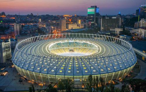 Официально. Матч «Шахтер» — «Рома» и последующие игры в Киеве пройдут без зрителей