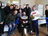 Динамовцы традиционно навестили бойцов АТО в военном госпитале