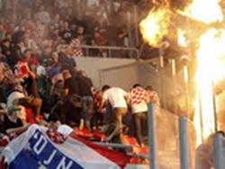 На футбольном матче Греция — Хорватия произошли беспорядки 