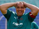 Бывший болгарский премьер стал самым возрастным футболистом в истории страны